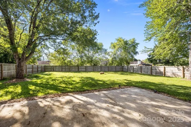 $469,000 | 705 Woodhill Drive, Fletcher, NC 28732