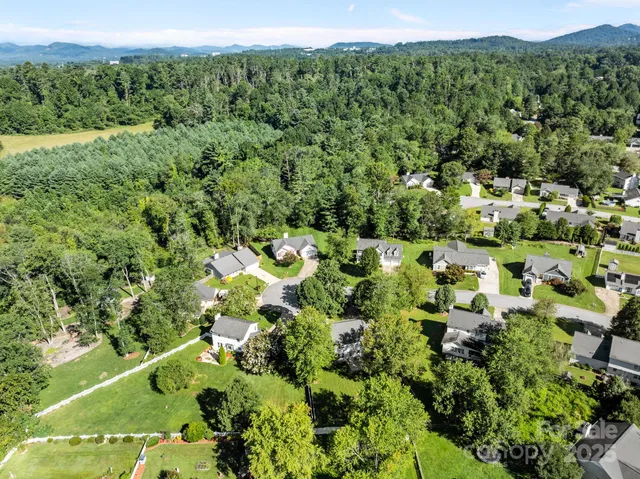 $469,000 | 705 Woodhill Drive, Fletcher, NC 28732