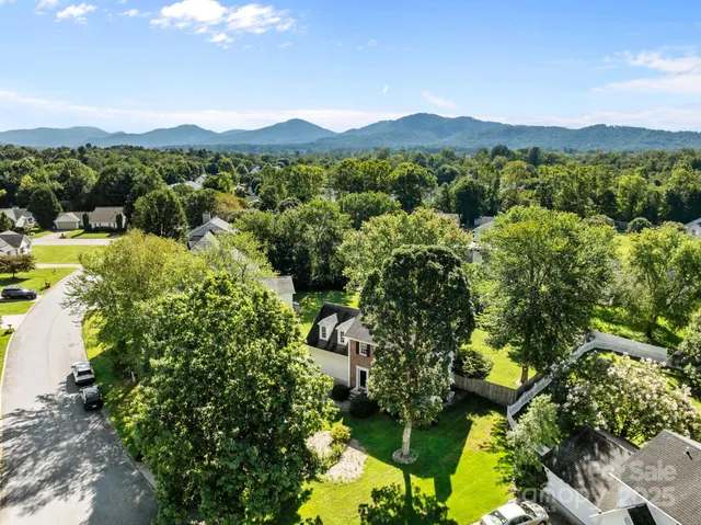 $469,000 | 705 Woodhill Drive, Fletcher, NC 28732