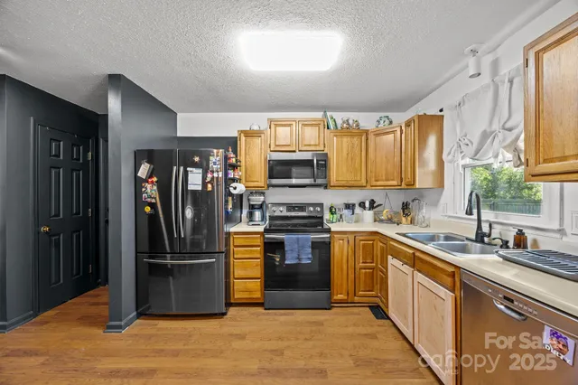 $469,000 | 705 Woodhill Drive, Fletcher, NC 28732