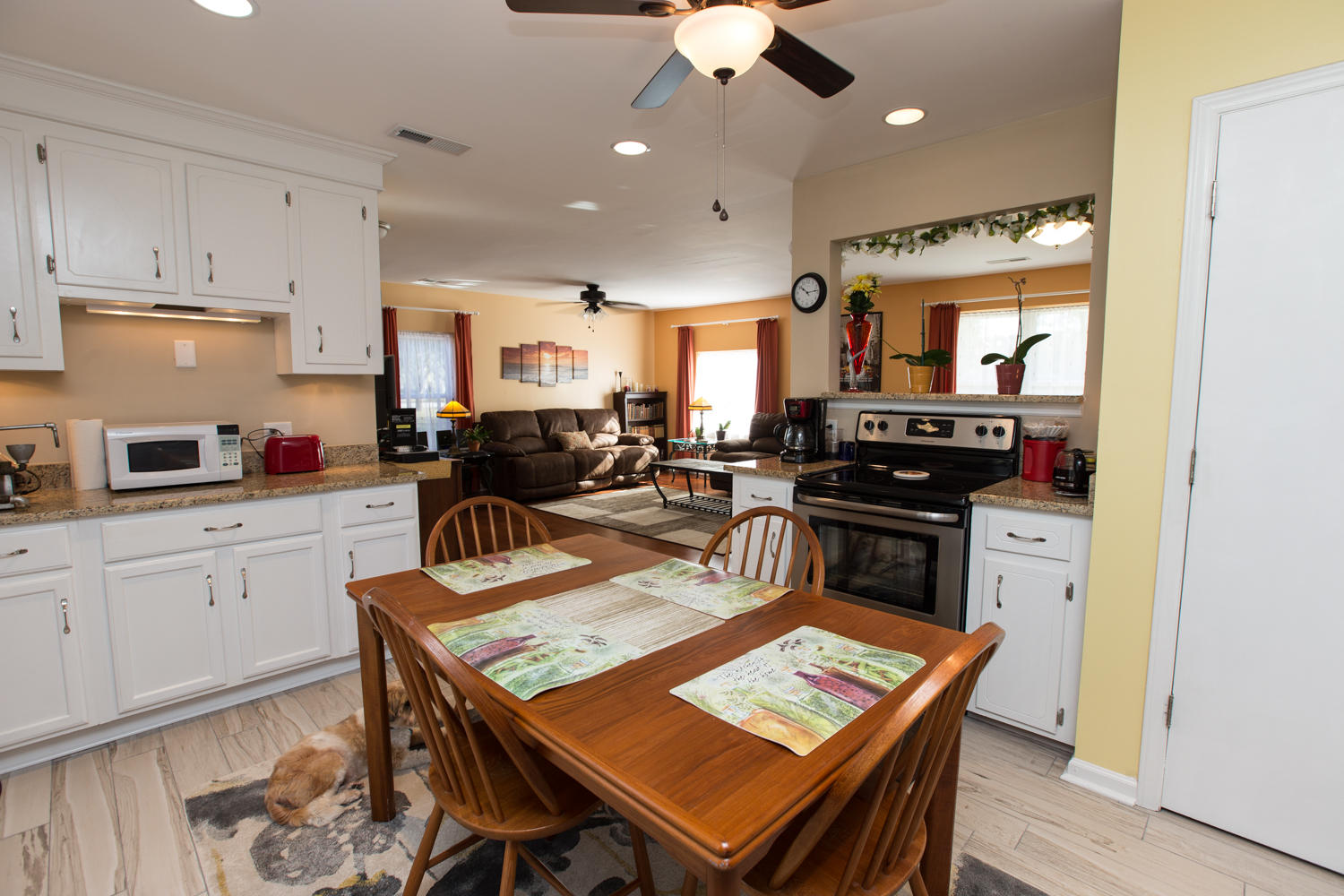 1061 Farmington Road Charleston, SC 29412 - Photo 8 of 23 1061 Farmington-10