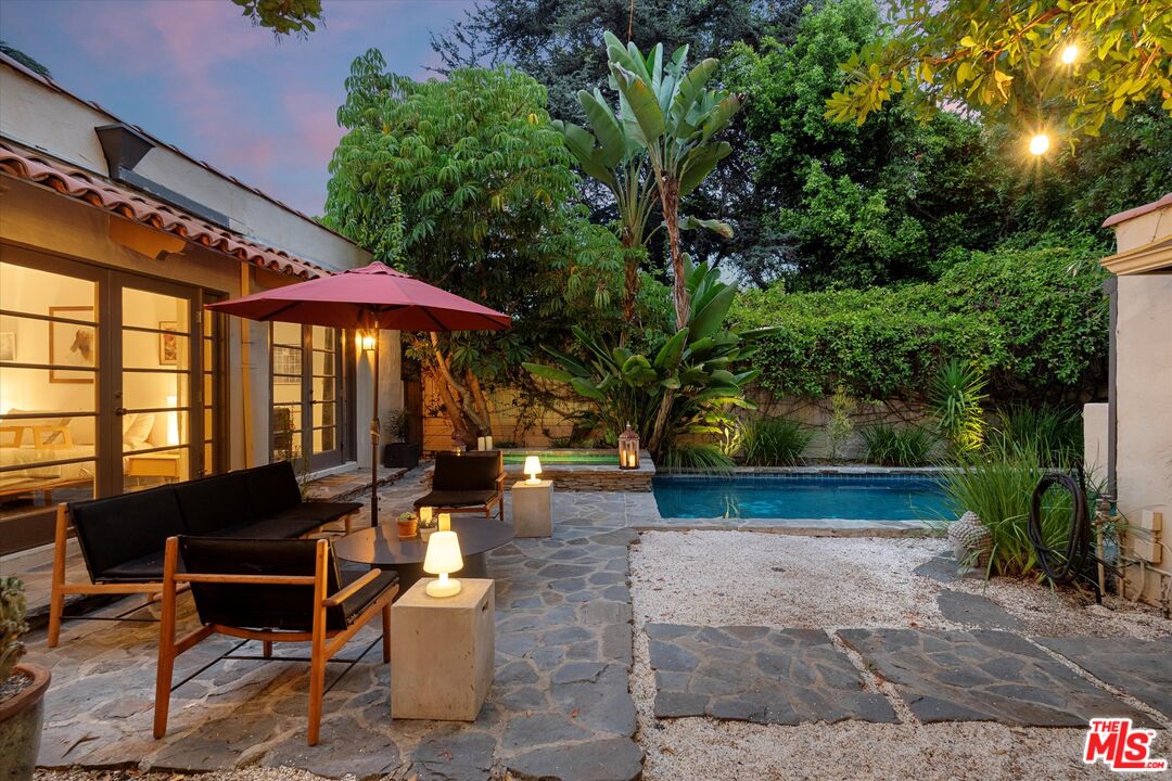 404 North Kings Road Los Angeles, CA 90048 - Photo 11 of 52