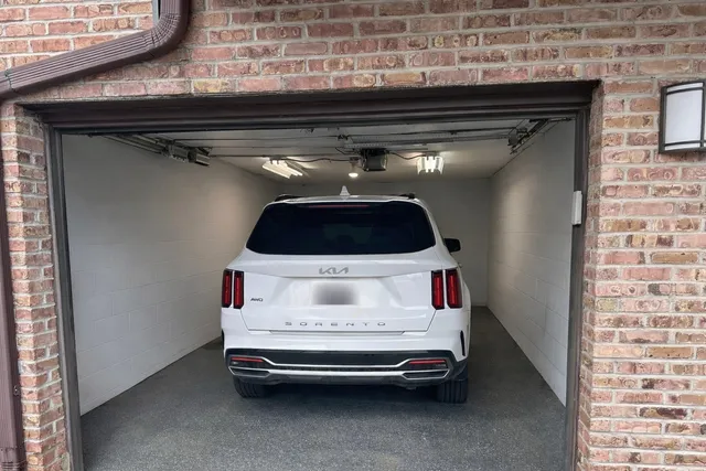 $279,900 | 320 Sheridan Drive, Unit 2C, Willowbrook, IL 60527