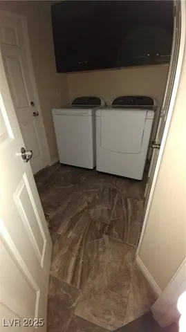 $2,890 | 5282 Ledgewood Creek Avenue, Las Vegas, NV 89141