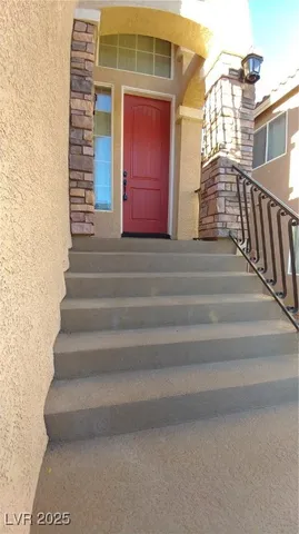 $2,890 | 5282 Ledgewood Creek Avenue, Las Vegas, NV 89141