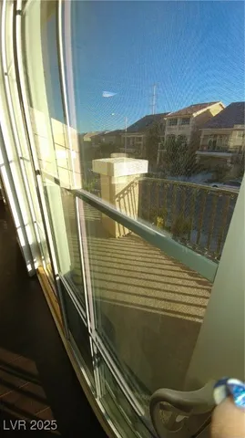 $2,890 | 5282 Ledgewood Creek Avenue, Las Vegas, NV 89141