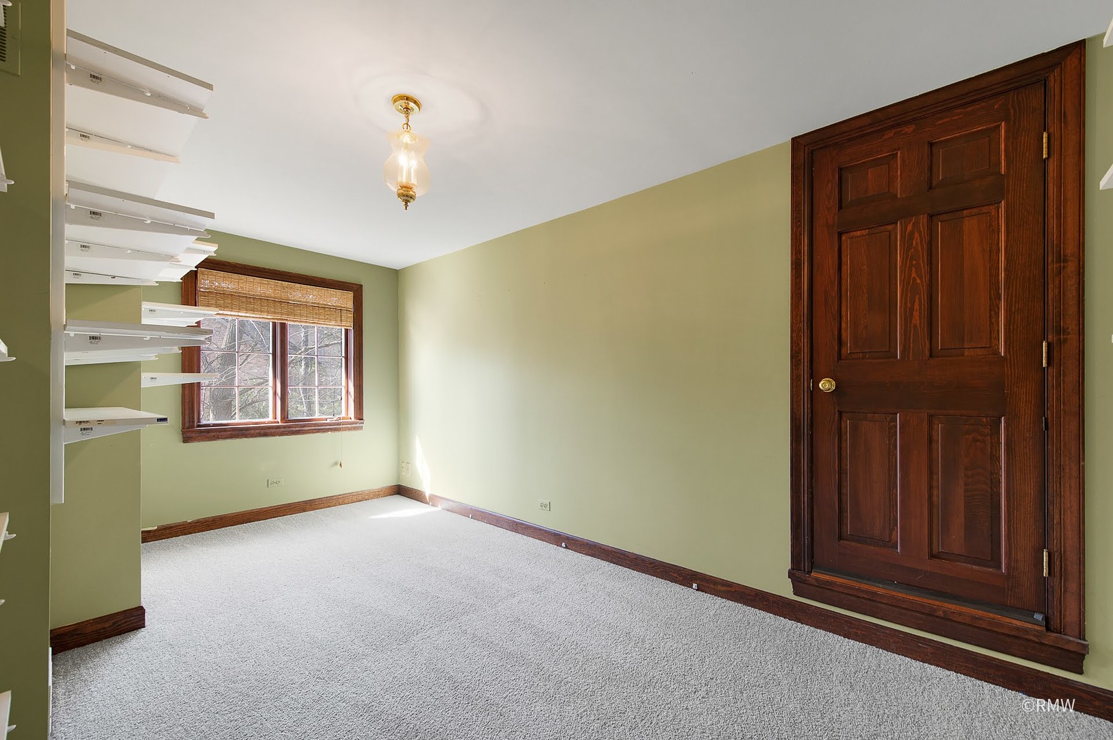 27W161 Mack Road Wheaton, IL 60189 - Photo 25 of 39 an empty room with windows and closet