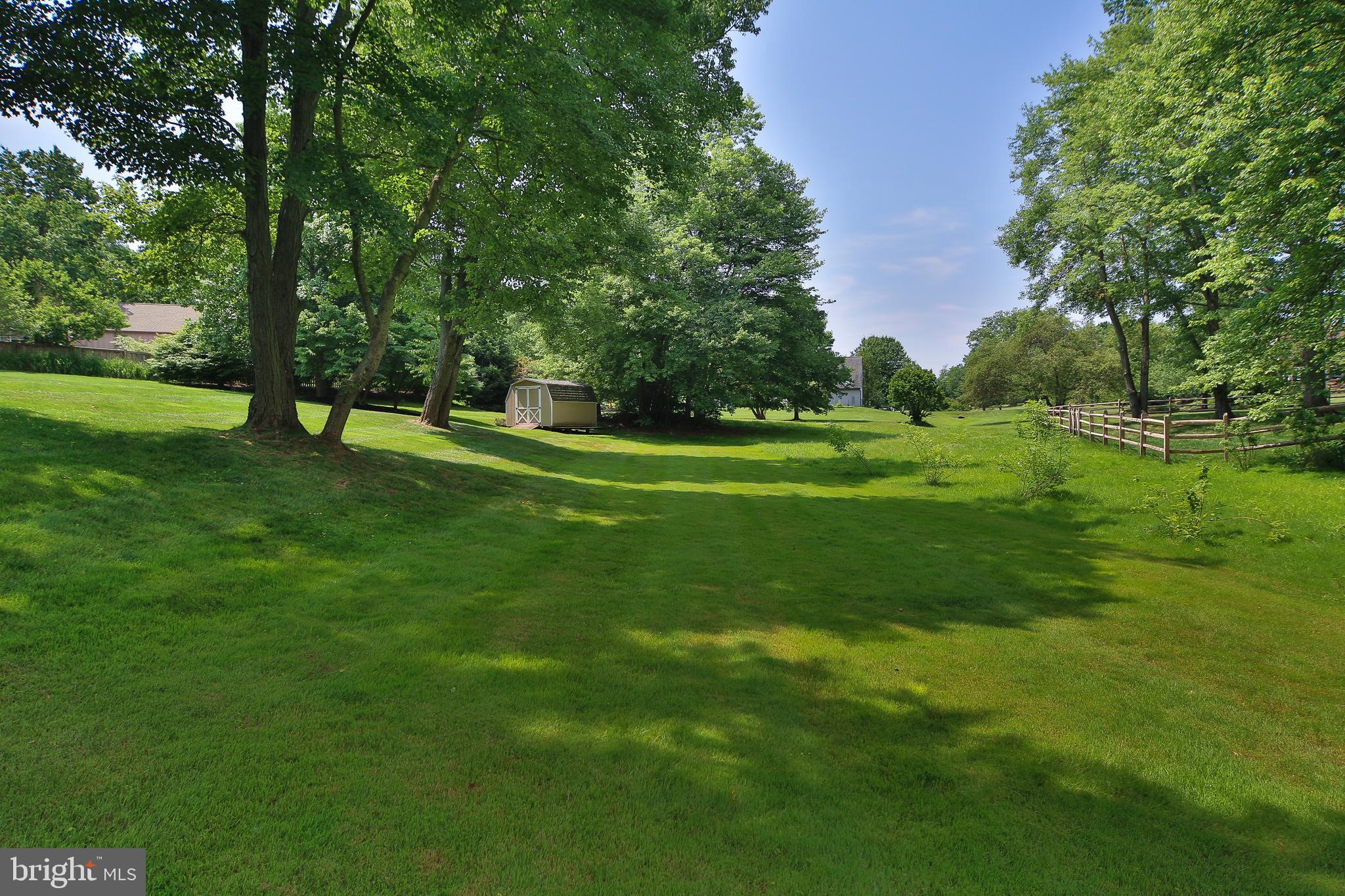 4 Settlers Drive Doylestown, PA 18901 - Photo 35 of 40 Rear Yard