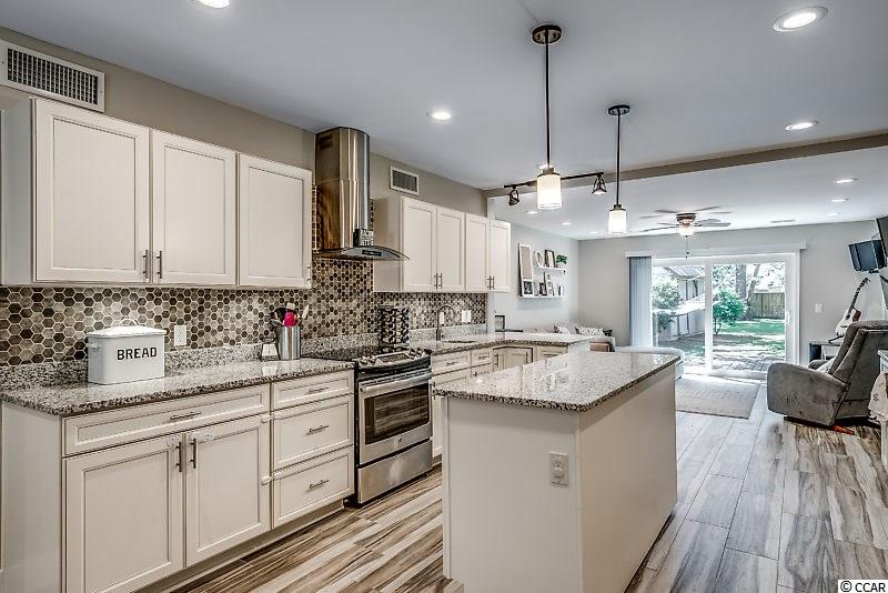 5711 Springs Avenue Myrtle Beach, SC 29577 - Photo 4 of 30