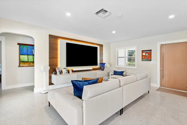 $1,429,000 | 911 Southwest 27th Terrace, Boynton Beach, FL 33435