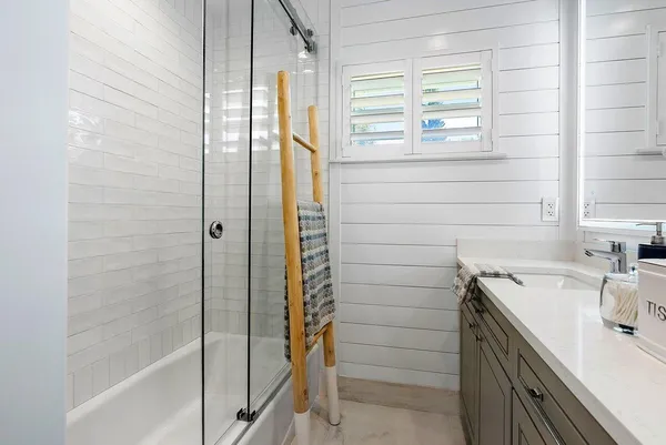 $1,429,000 | 911 Southwest 27th Terrace, Boynton Beach, FL 33435