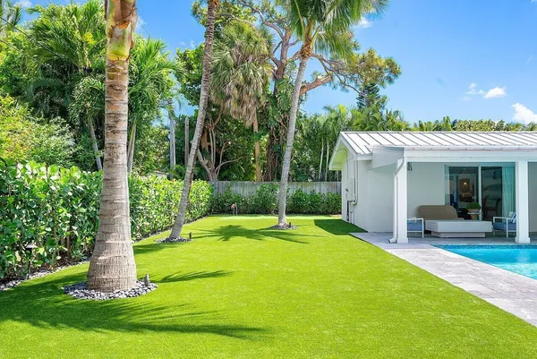 $1,429,000 | 911 Southwest 27th Terrace, Boynton Beach, FL 33435