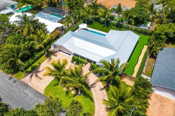 $1,429,000 | 911 Southwest 27th Terrace, Boynton Beach, FL 33435
