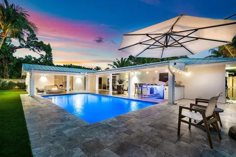 $1,429,000 | 911 Southwest 27th Terrace, Boynton Beach, FL 33435