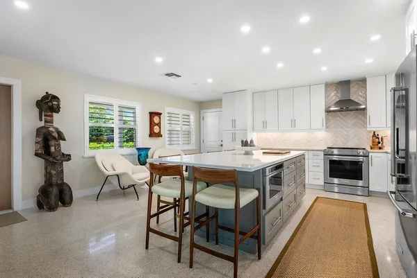$1,429,000 | 911 Southwest 27th Terrace, Boynton Beach, FL 33435