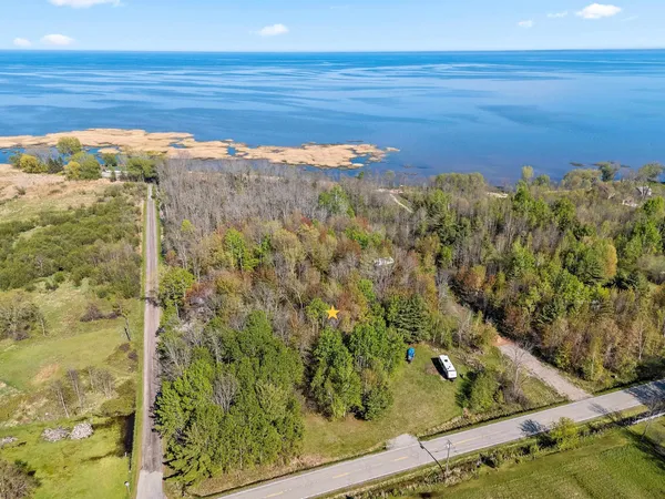 $134,900 | 5386 County Highway North, Oconto, WI 54153