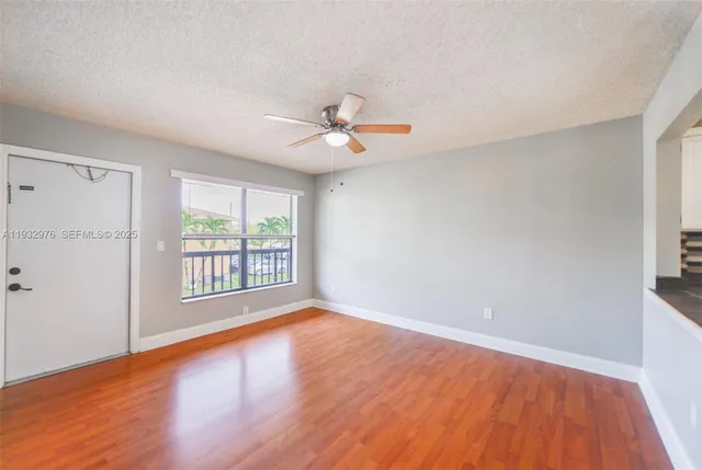 $280,000 | 2570 West 67th Place, Unit 212, Hialeah, FL 33016