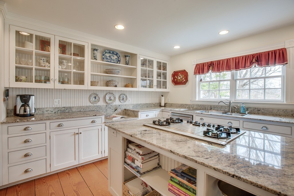 310 Ayer Road Harvard, MA 01451 - Photo 12 of 30