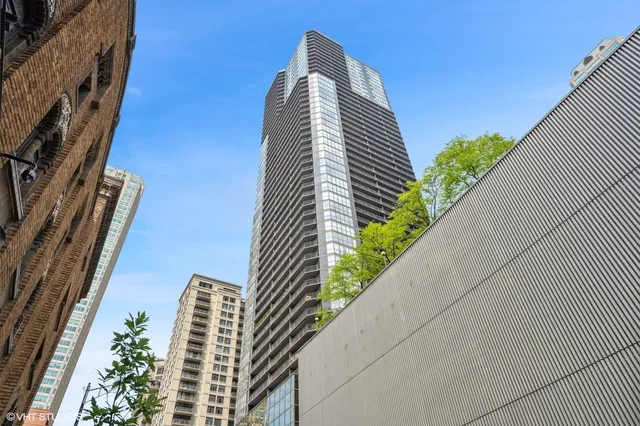 $440,000 | 10 East Ontario Street, Unit 4404, Chicago, IL 60611