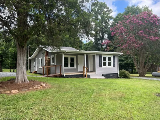 $189,000 | 2053 U.S. Highway 158 West, Reidsville, NC 27320