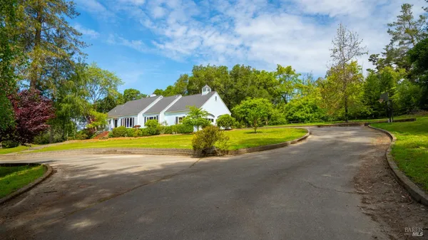 $1,850,000 | 8099 Yule Tree Lane, Sebastopol, CA 95472