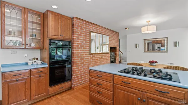 $1,850,000 | 8099 Yule Tree Lane, Sebastopol, CA 95472