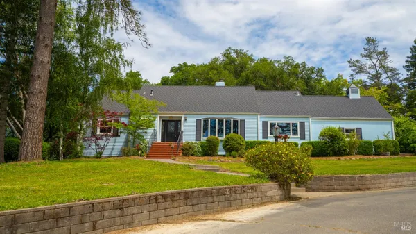 $1,850,000 | 8099 Yule Tree Lane, Sebastopol, CA 95472