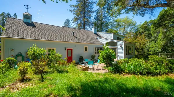 $1,850,000 | 8099 Yule Tree Lane, Sebastopol, CA 95472