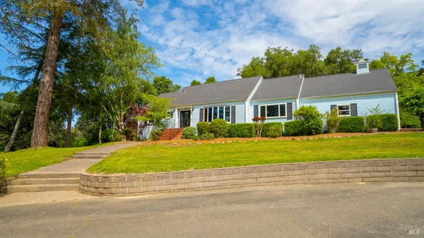 $1,850,000 | 8099 Yule Tree Lane, Sebastopol, CA 95472