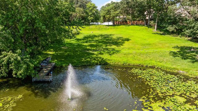 $2,399,000 | 6851 Beach Road, Eden Prairie, MN 55344