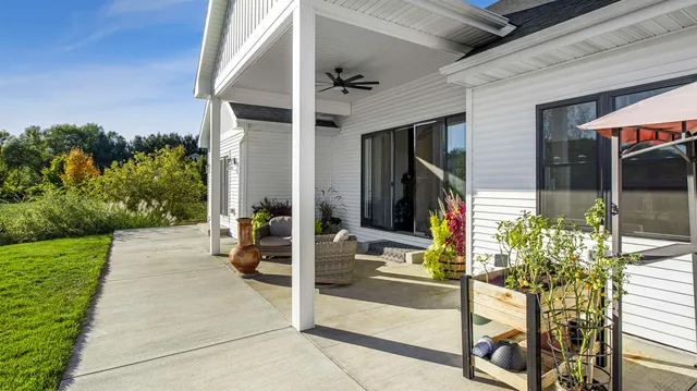 $649,900 | W2975 Willow Lane, Belleville, WI 53508