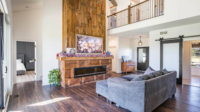 $649,900 | W2975 Willow Lane, Belleville, WI 53508