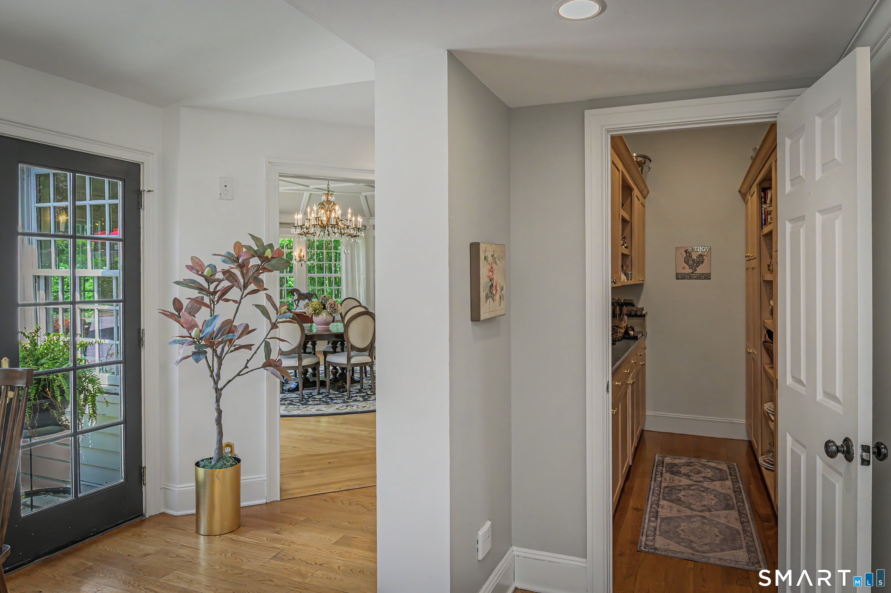 261 Wilton Road West Ridgefield, CT 06877 - Photo 7 of 38