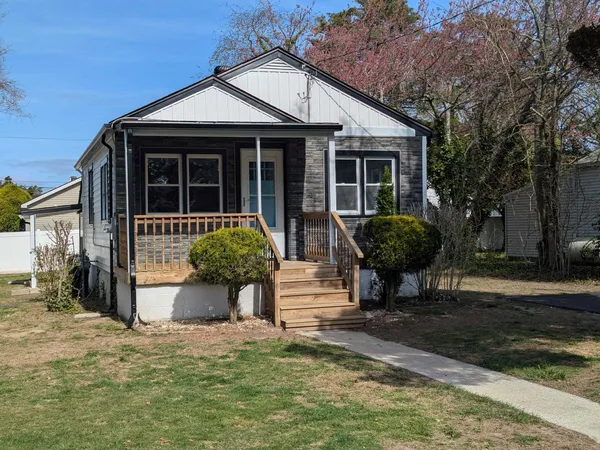 $429,000 | 17 South 9th Street, Del Haven, NJ 08251