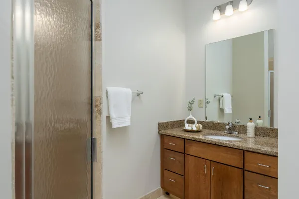 $2,400 | 844 East 8th Street, Chattanooga, TN 37403