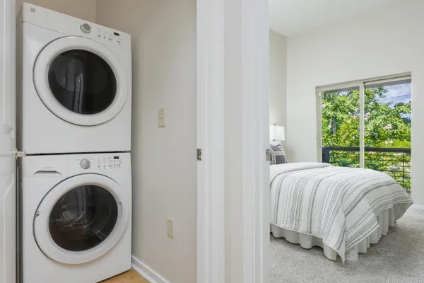 $2,400 | 844 East 8th Street, Chattanooga, TN 37403