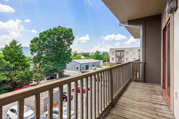 $2,400 | 844 East 8th Street, Chattanooga, TN 37403