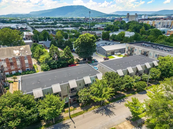 $2,400 | 844 East 8th Street, Chattanooga, TN 37403