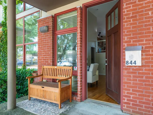 $2,400 | 844 East 8th Street, Chattanooga, TN 37403