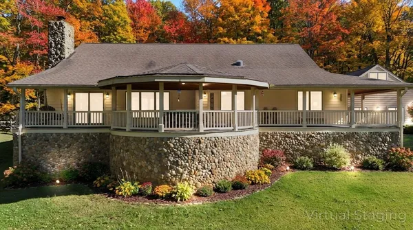 $699,999 | 45 Bryson Road, Eddyville, KY 42038