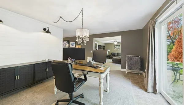 $699,999 | 45 Bryson Road, Eddyville, KY 42038