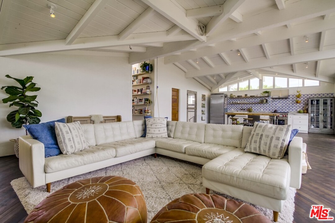 29500 Heathercliff Road, Unit 118 Malibu, CA 90265 - Photo 12 of 39