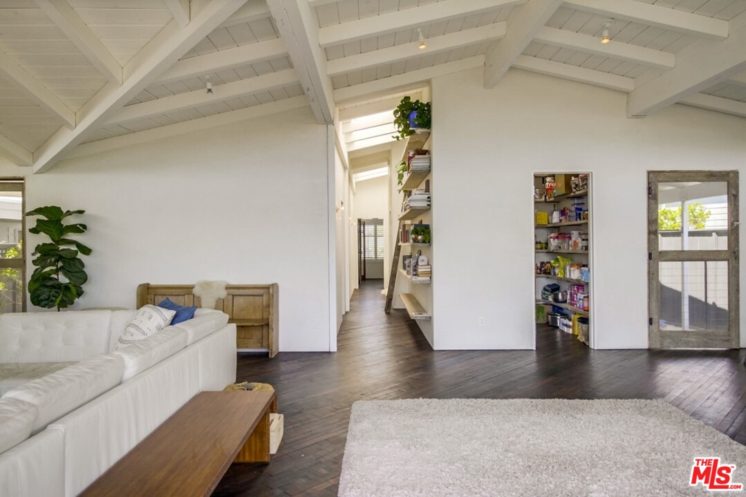 29500 Heathercliff Road, Unit 118 Malibu, CA 90265 - Photo 13 of 39