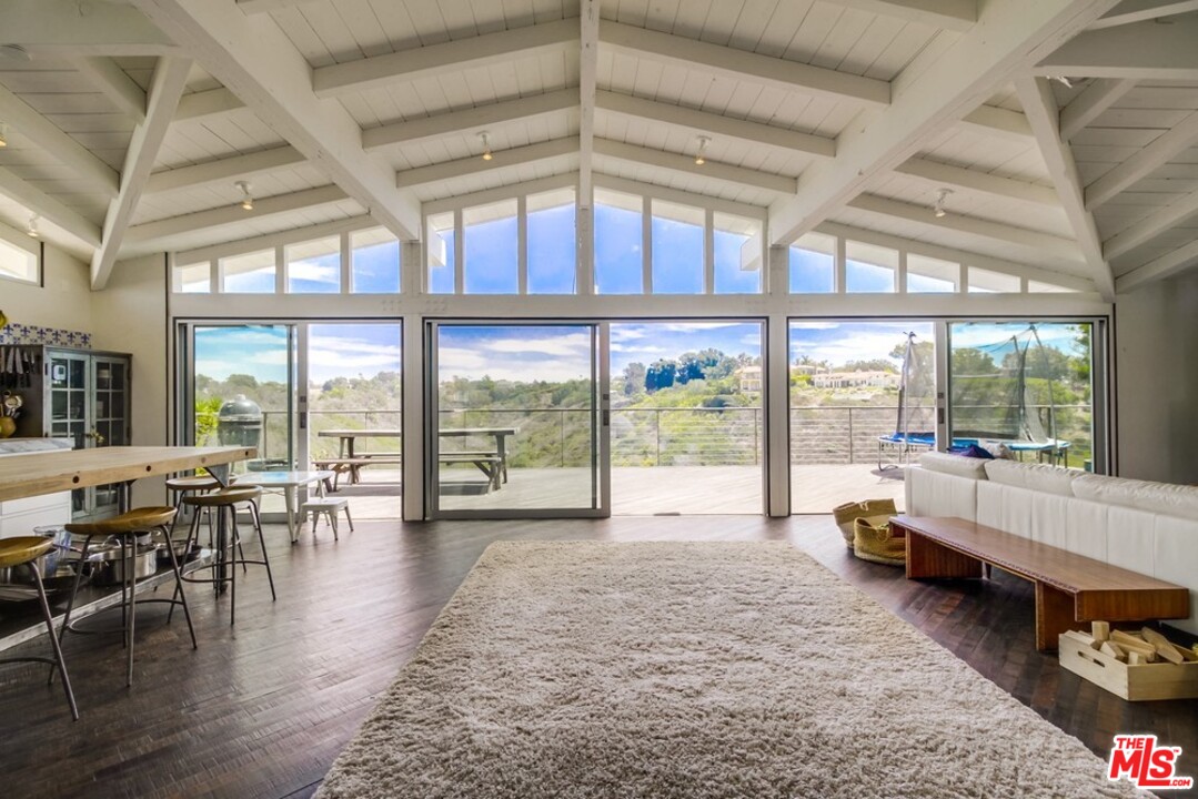 29500 Heathercliff Road, Unit 118 Malibu, CA 90265 - Photo 3 of 39