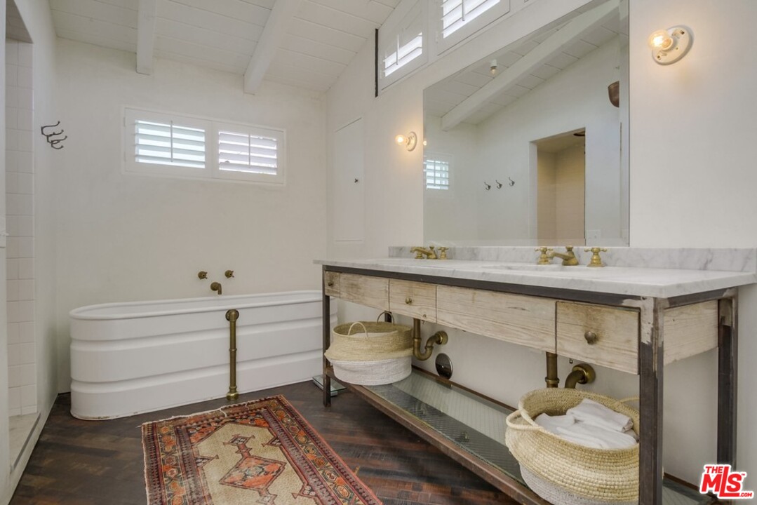 29500 Heathercliff Road, Unit 118 Malibu, CA 90265 - Photo 23 of 39