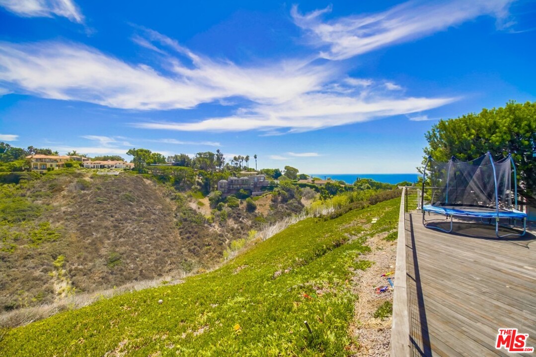 29500 Heathercliff Road, Unit 118 Malibu, CA 90265 - Photo 37 of 39