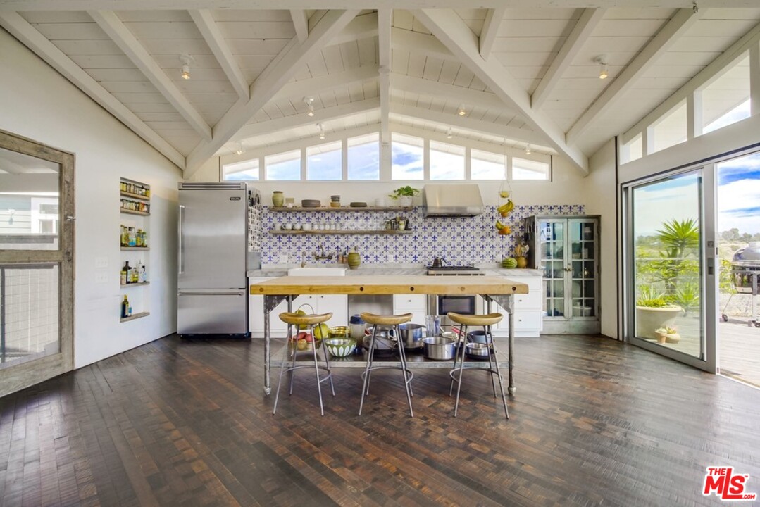 29500 Heathercliff Road, Unit 118 Malibu, CA 90265 - Photo 7 of 39