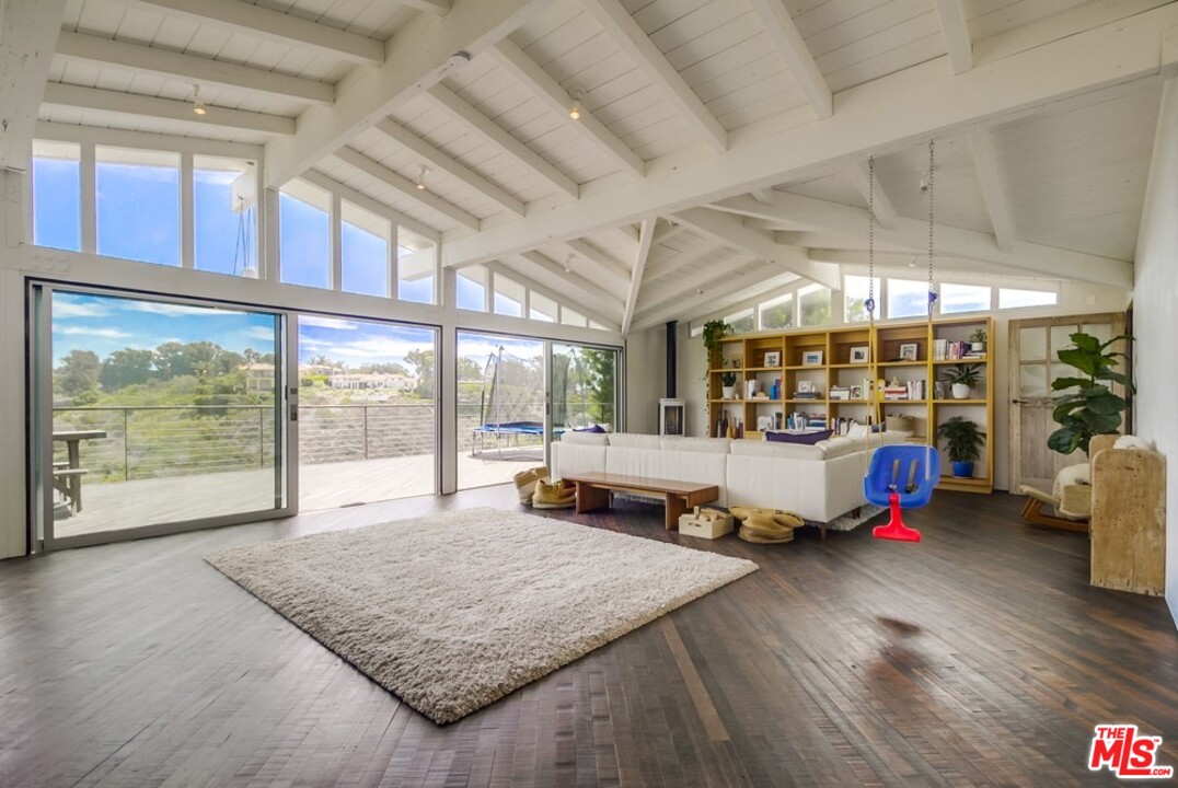 29500 Heathercliff Road, Unit 118 Malibu, CA 90265 - Photo 8 of 39