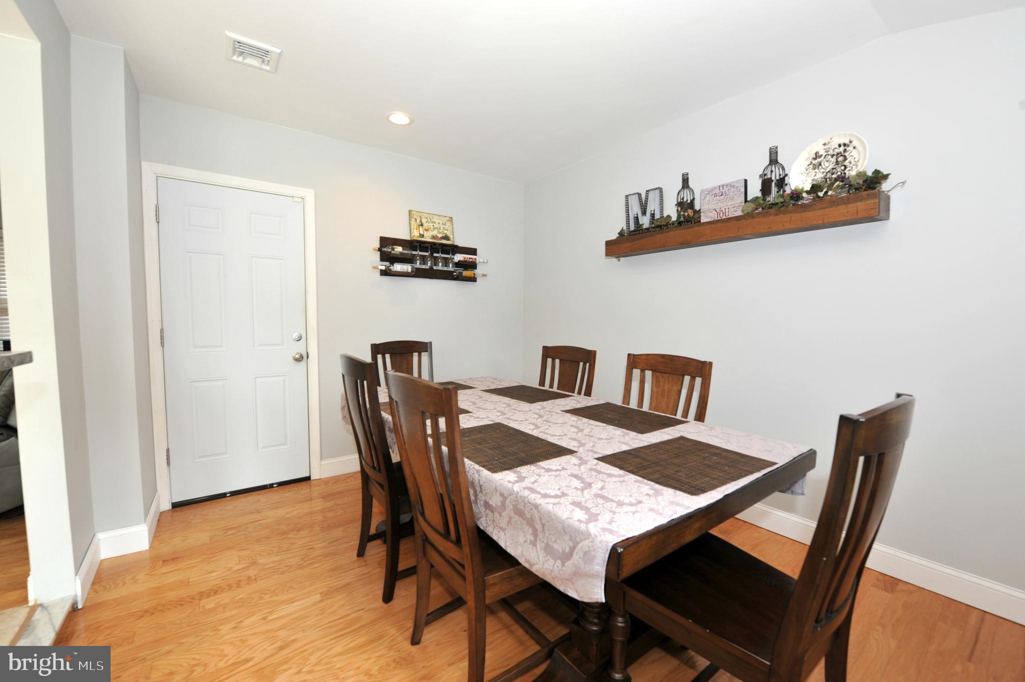 29 Jadewood Road Levittown, PA 19056 - Photo 12 of 30 dining