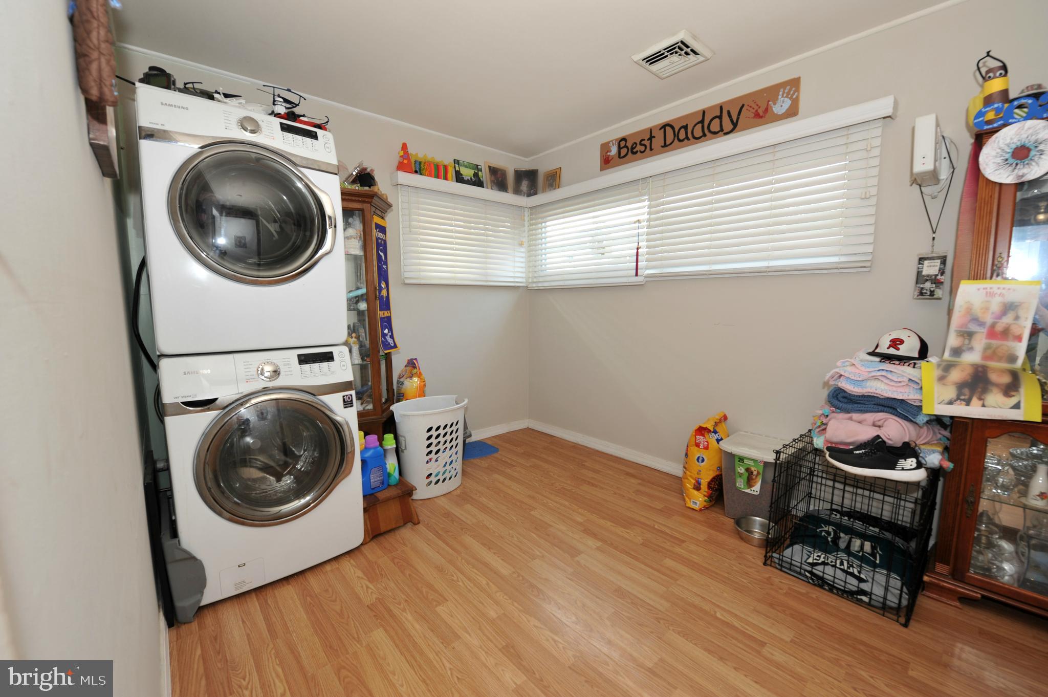 29 Jadewood Road Levittown, PA 19056 - Photo 16 of 30 bedroom/laundry